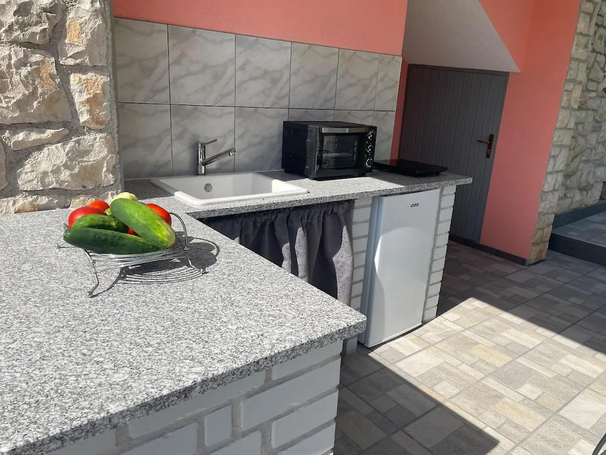MaJa wellness oasis for relaxation Διαμέρισμα Kršan 0*,